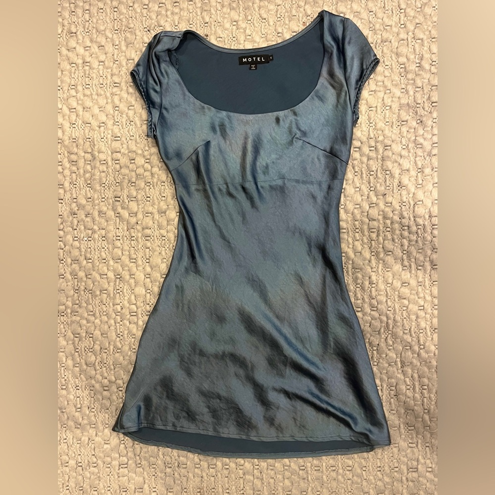 Motel Rocks Blue Fitted Cap Sleeve Dress!